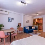 Apartment The Cozy Hub, *