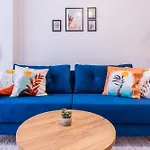 The Cozy Hub, Apartment *