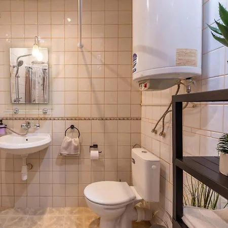 The Cozy Hub, * וארנה