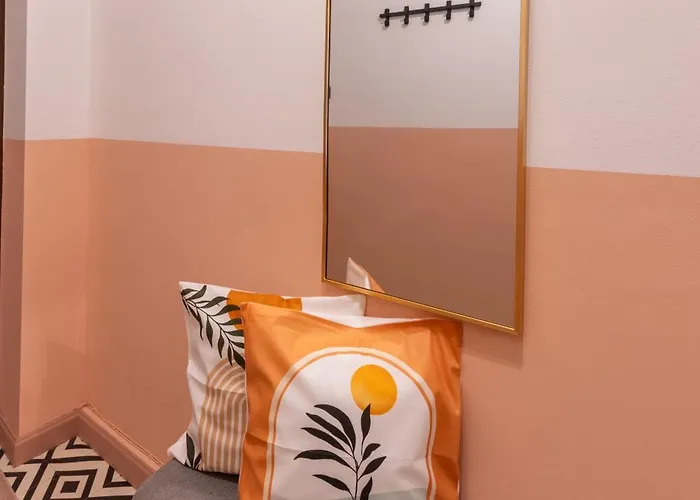 The Cozy Hub, *