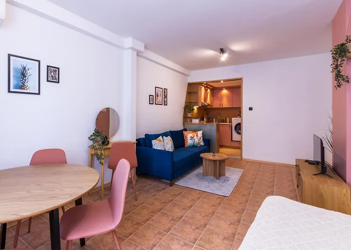 The Cozy Hub,